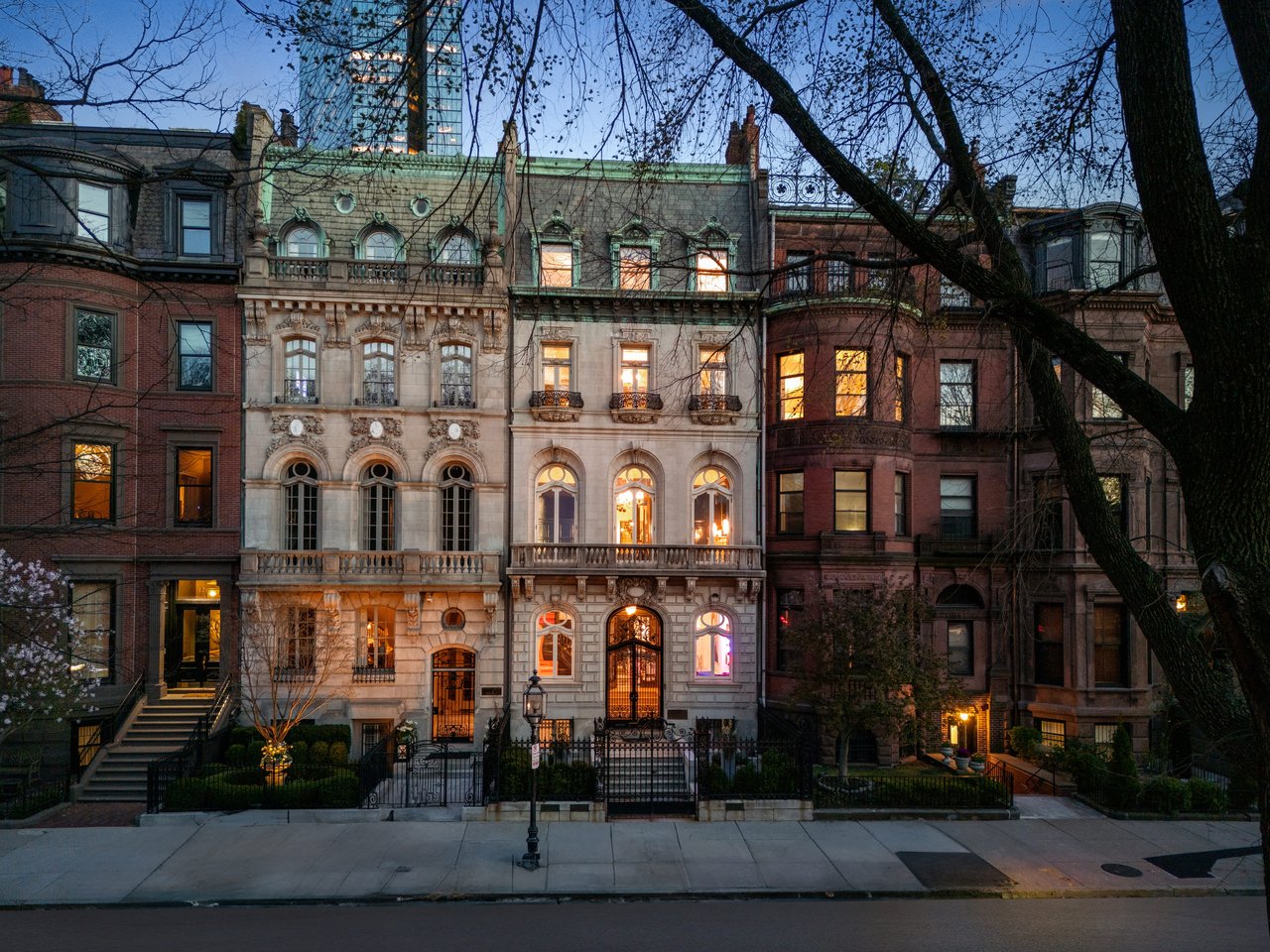 130 Commonwealth Ave