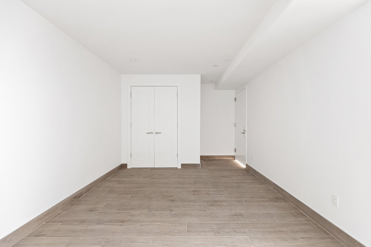 183 MCGUINNESS Boulevard 1D