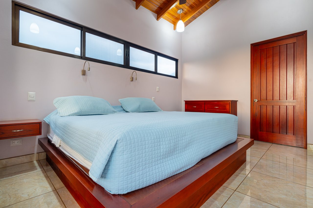 Ocean View Home in Phase 11, Ojochal.  Privacy Galore!