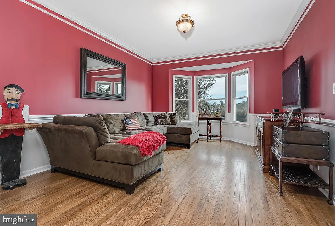 3 Sheridan Ln