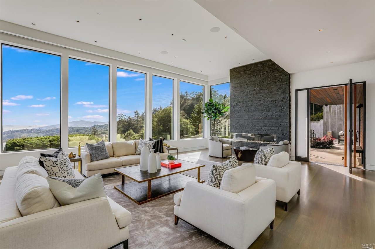 9 Walsh Dr