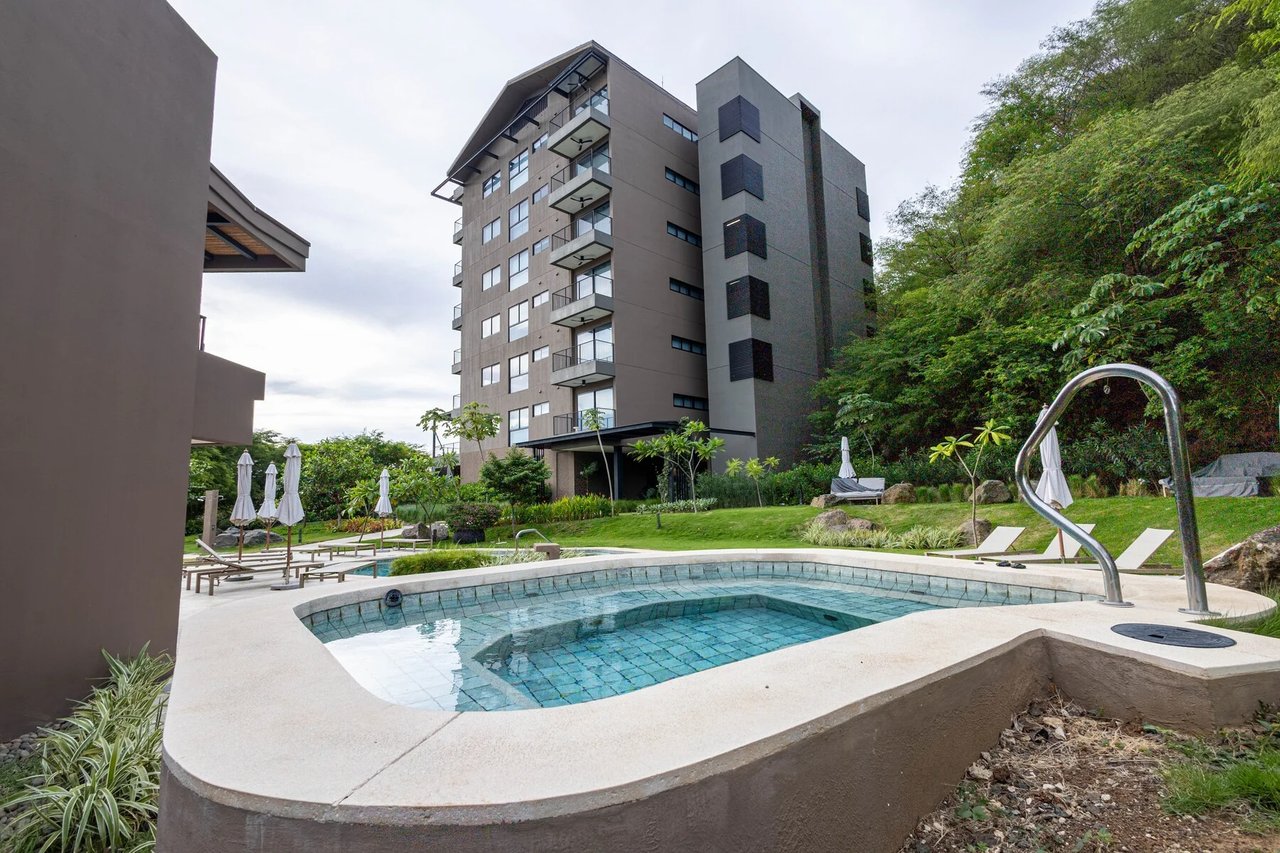 Luxury Ocean View Condo