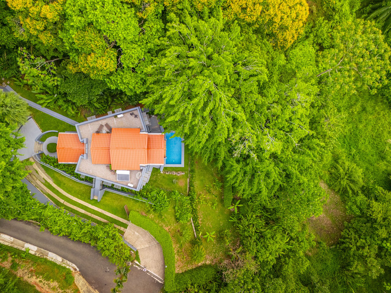VILLA TURQUESA – ONE OF THE BEST DEALS ON THE COSTA BALLENA – 1.92 ACRES