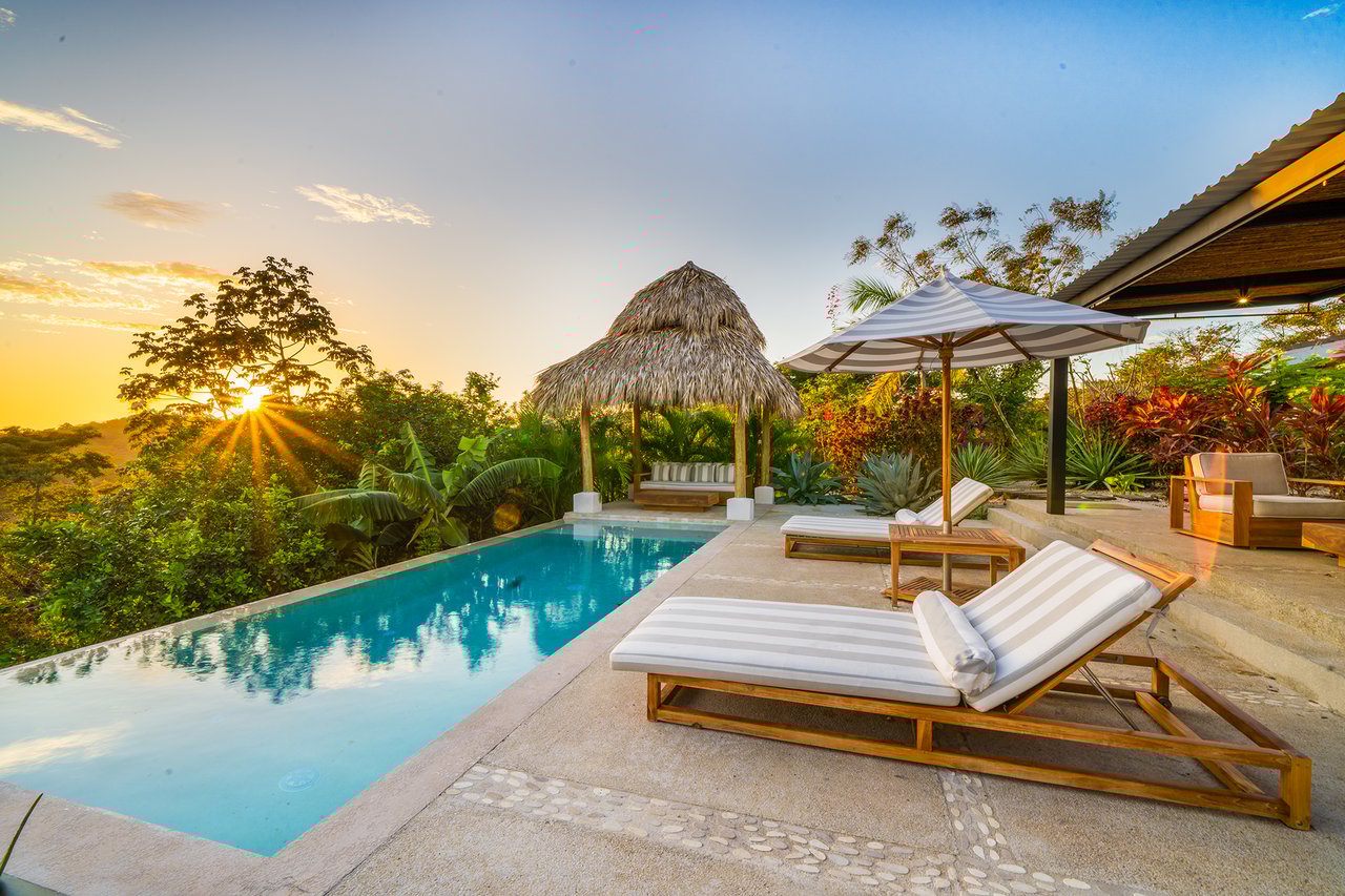 Casa Salinas – 3 beds ocean view home in playa grande