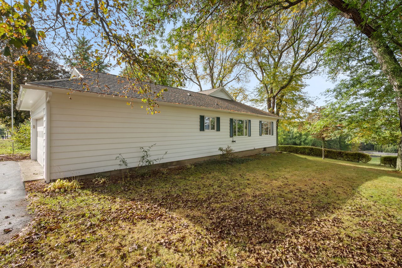 9692 Highland Ave, Dansville