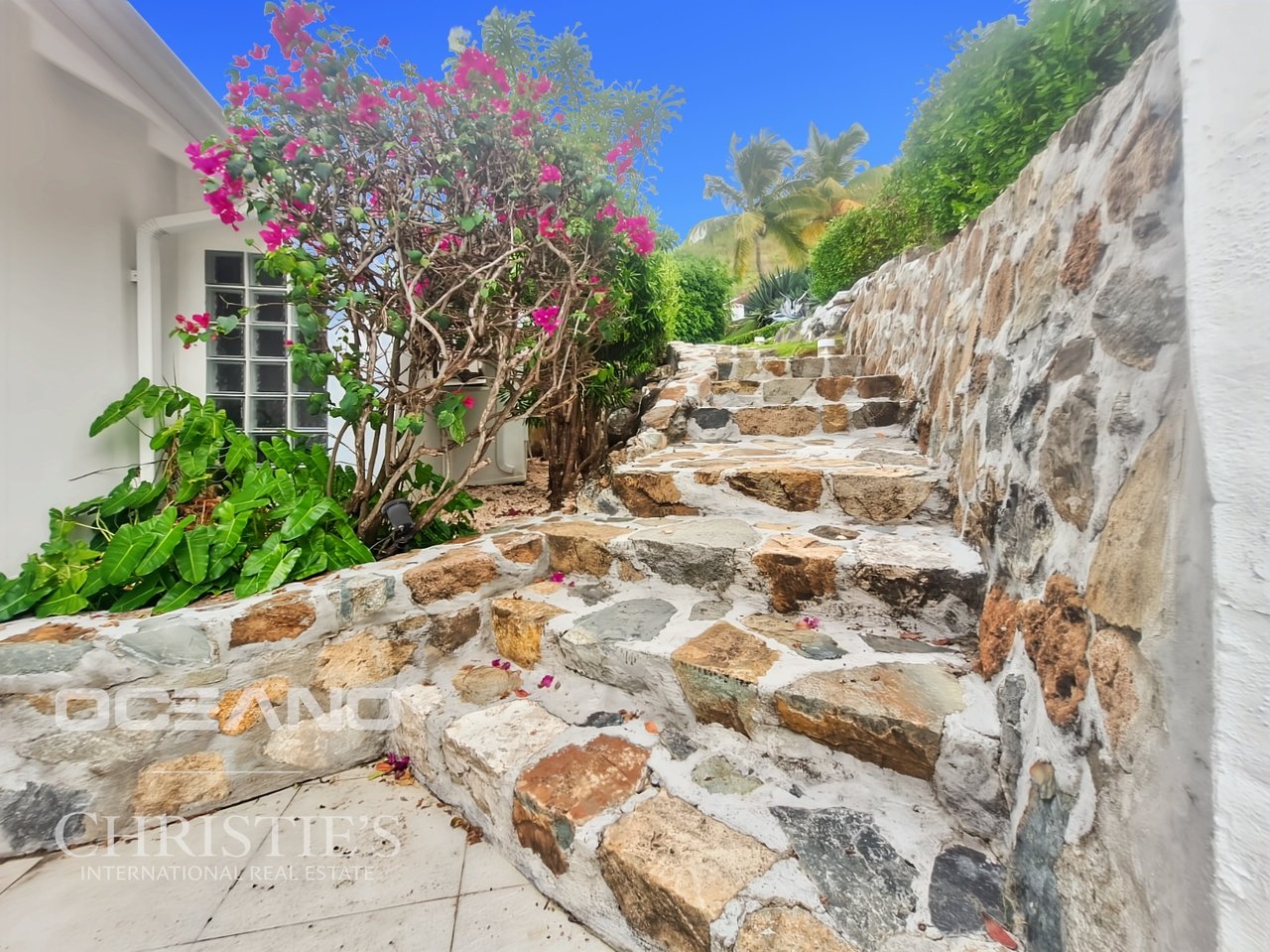 Modern 3 bedrooms Villa - Sea View