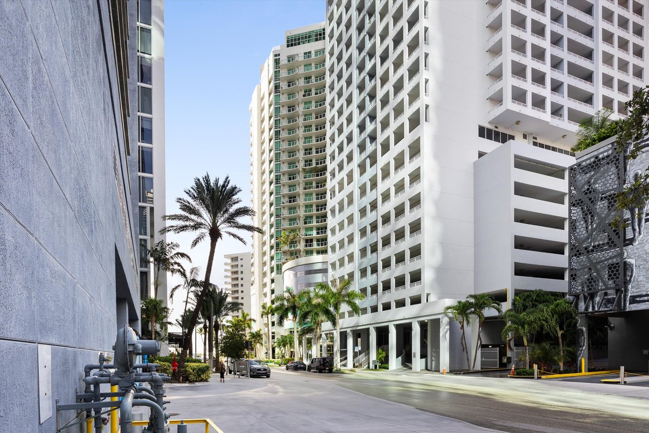 Emerald at Brickell 2105