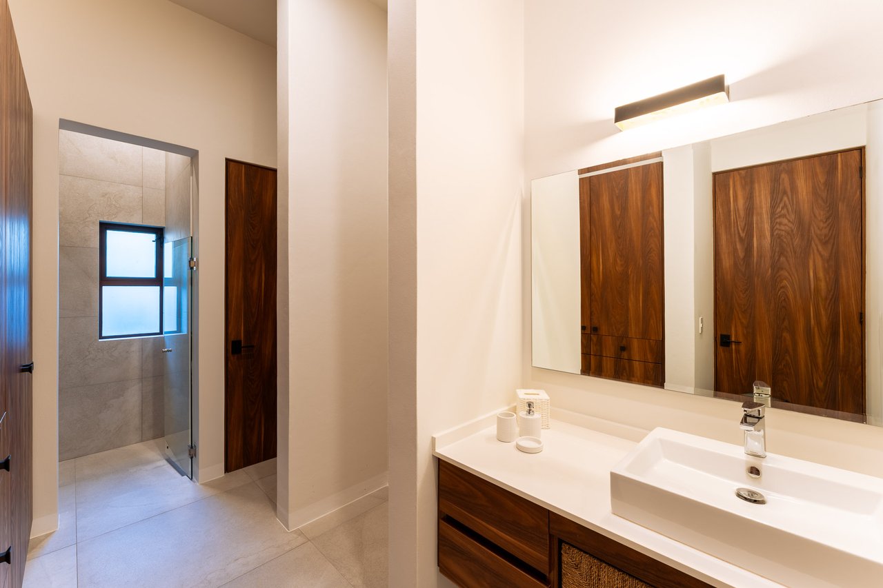 5 Bedroom, Single Family Home, La Cañada Casa A 