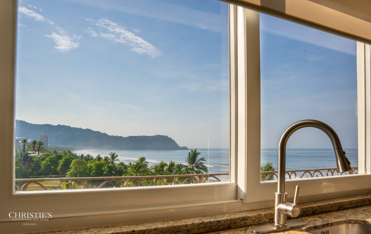 Elegant Oceanfront Living in Jacó – 2-Bedroom Condo at Acqua Residences