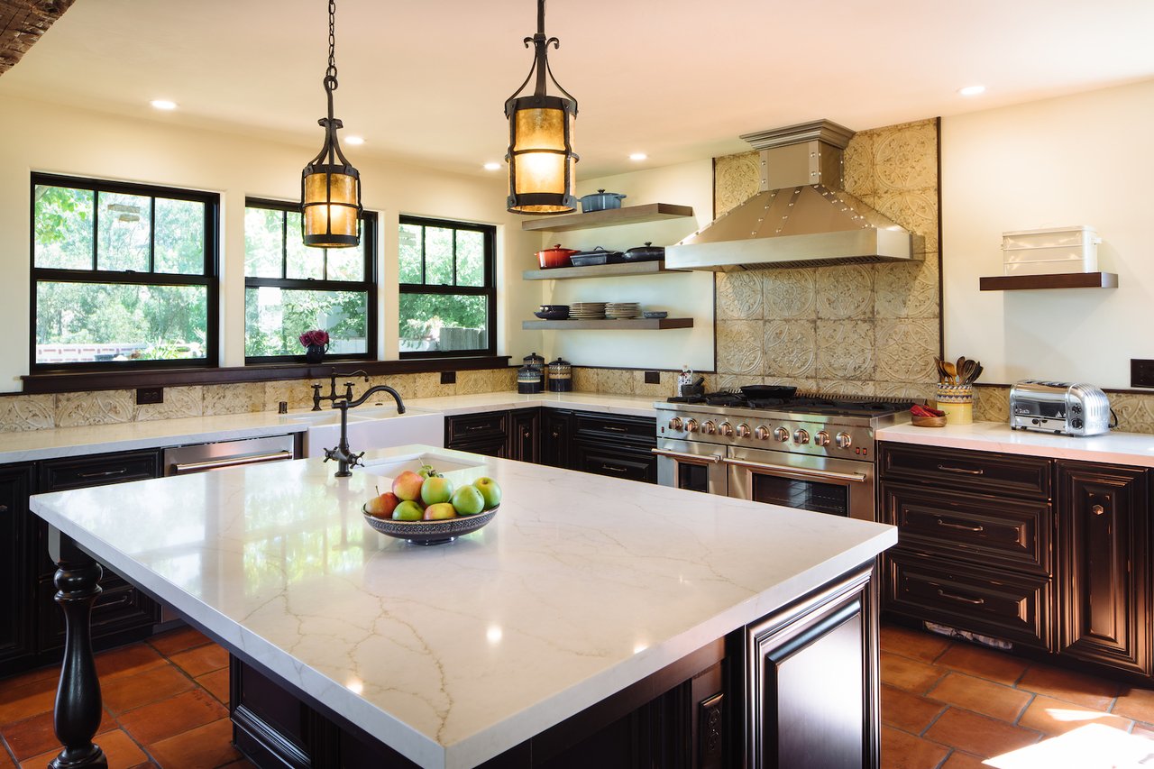 511 Sonoma Mountain Rd