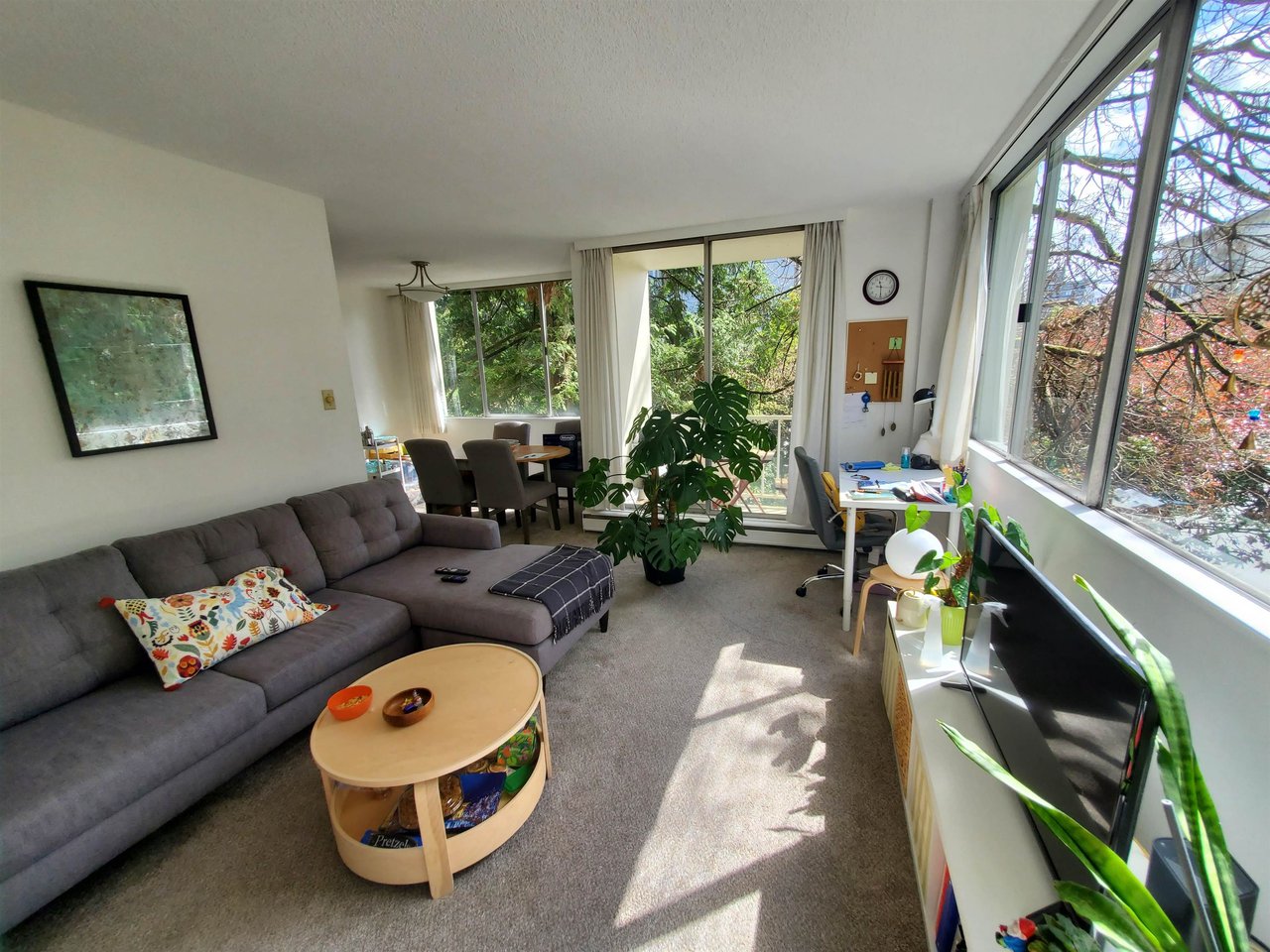 305-1785 Esquimalt Ave
