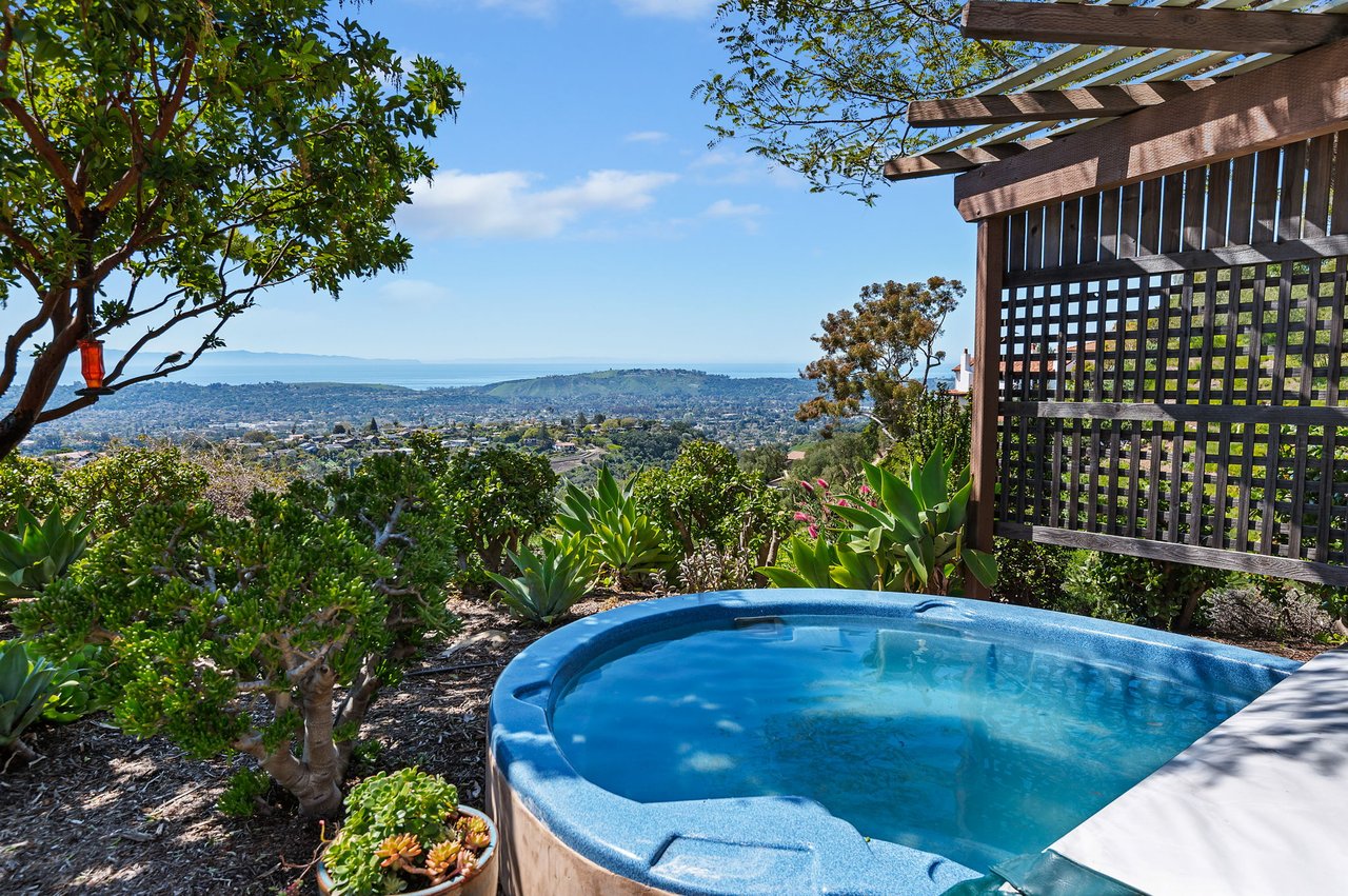 Panoramic Mission Canyon View Home