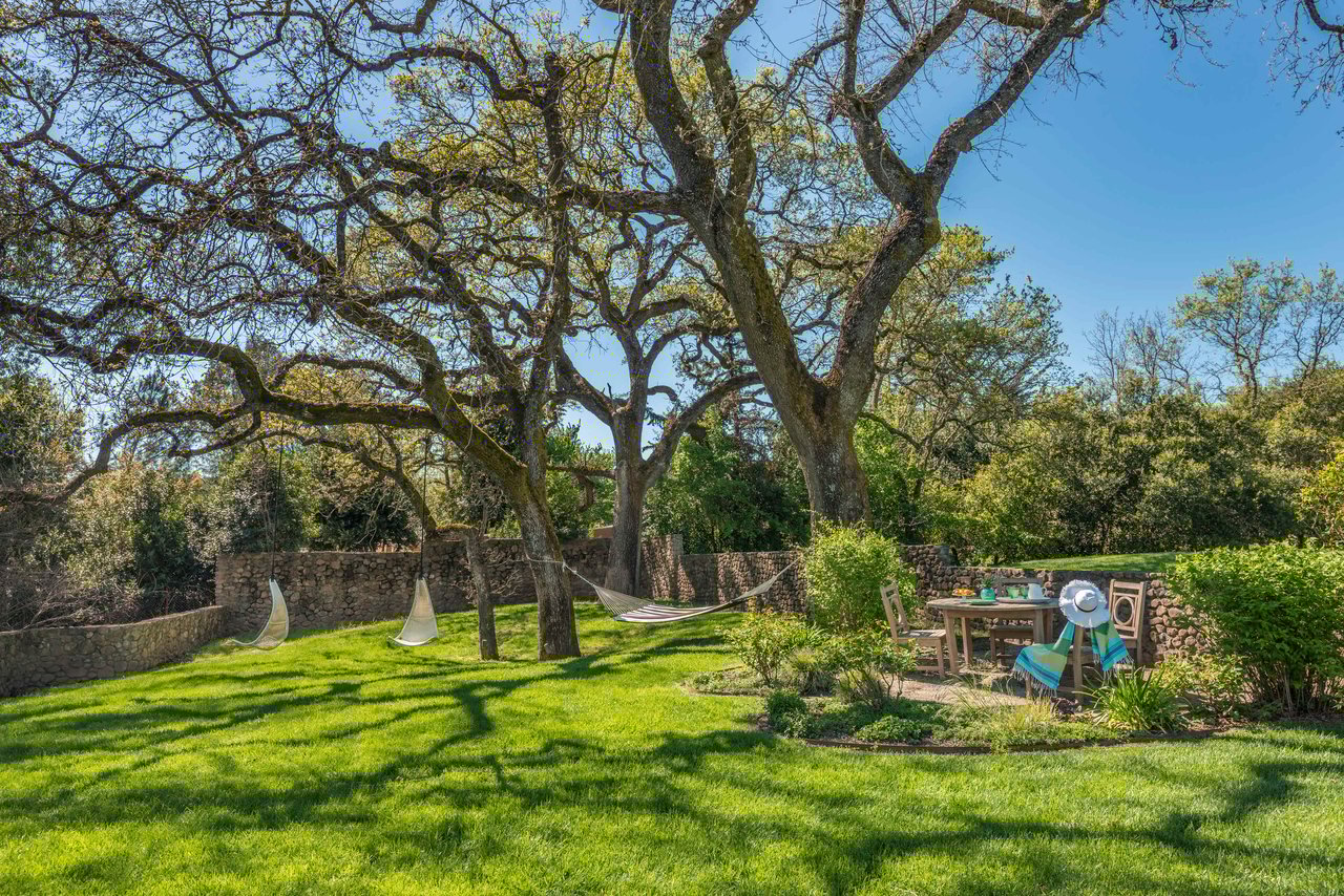 Craig Avenue, Sonoma
