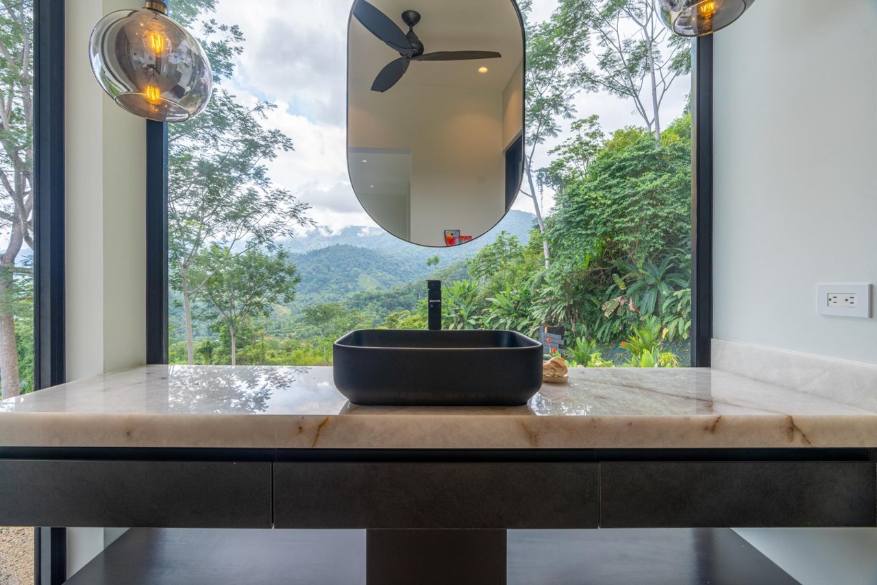 Private Solar Powered Ocean View Villa, Ojochal, Puntarenas