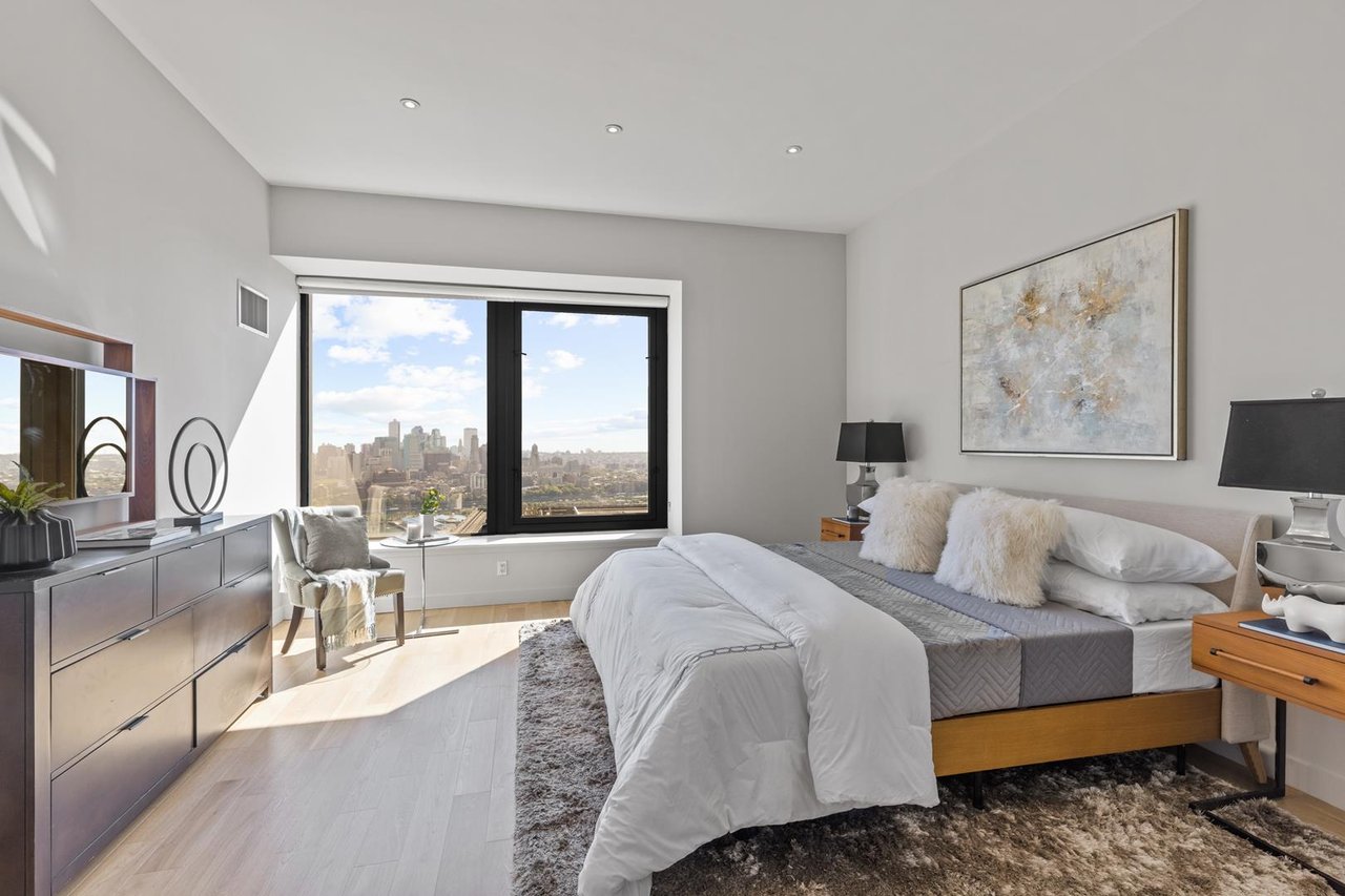 75 Wall Street, Apt 31-Q