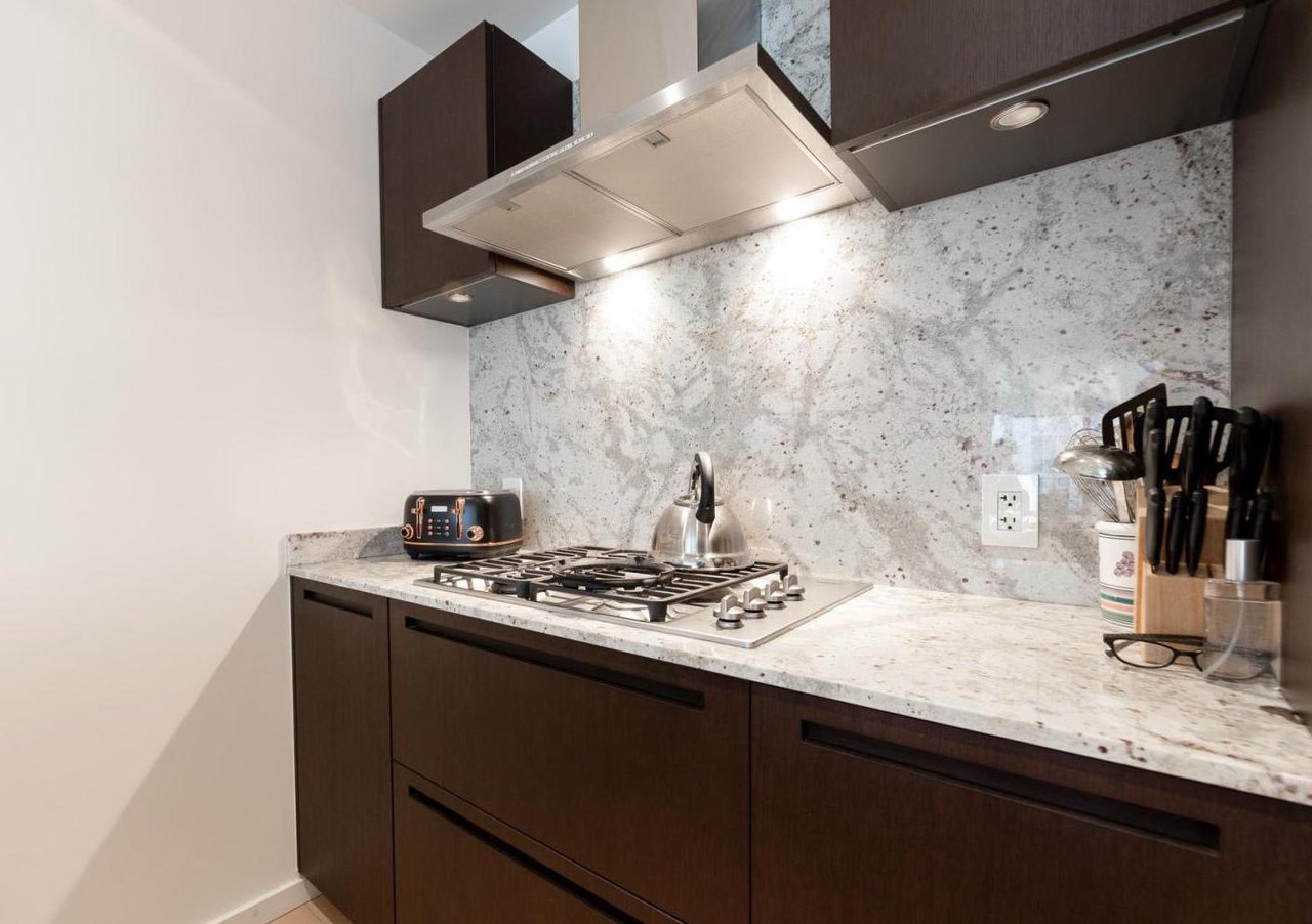 Suite 2604 -180 University Avenue