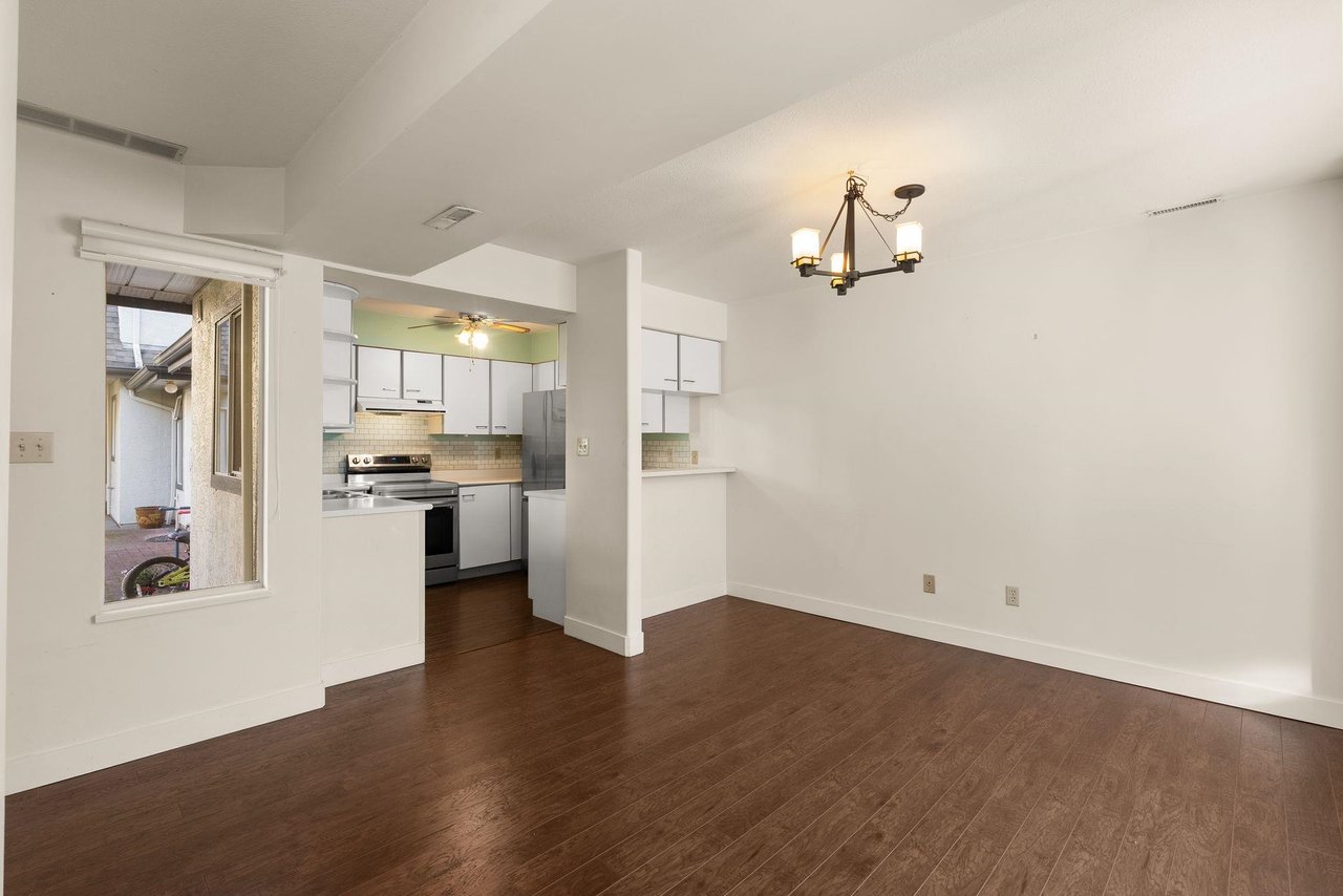 5-4890 48 Ave