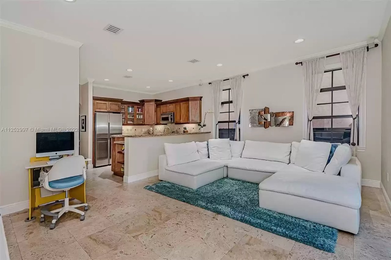 2929 Day Avenue