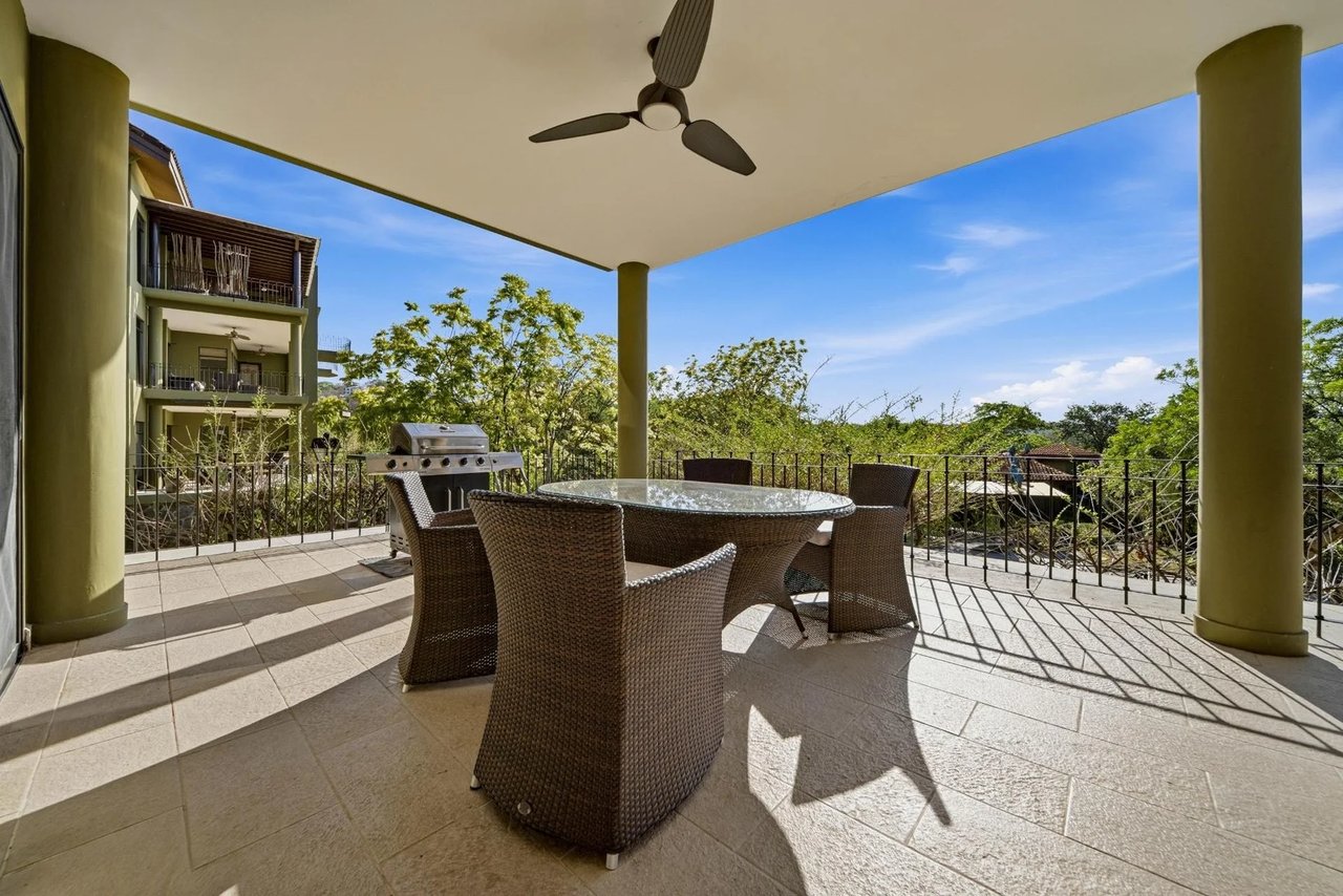 Renovated Carao Golf Condo, Flamingo, Guanacaste