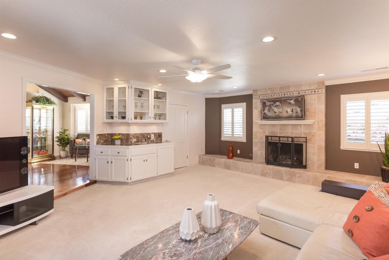 14305 Holden Court