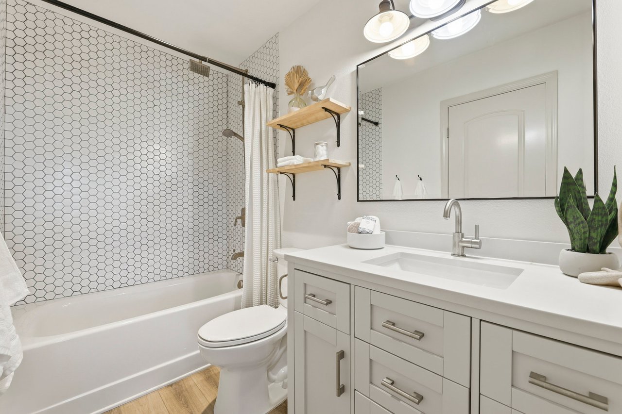 1838 Stonebrook Lane