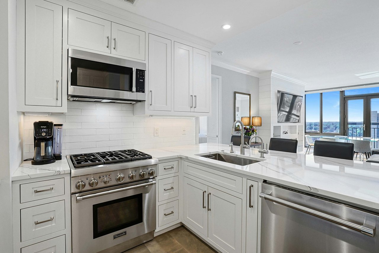 10 City Place, #21B, White Plains, NY 10601