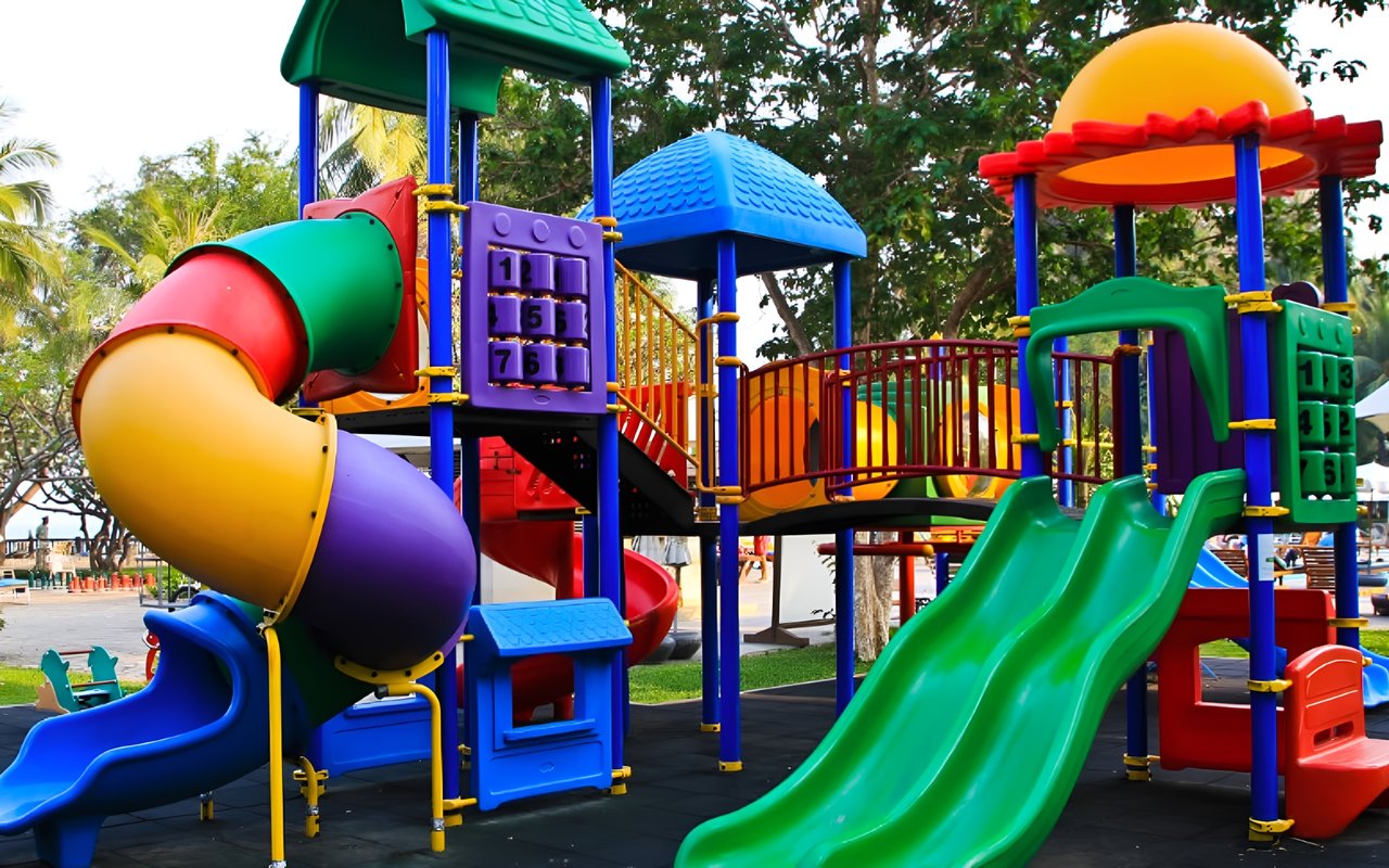 Back to School, Back to House Hunting, Why August is the Perfect Time to Make a Move