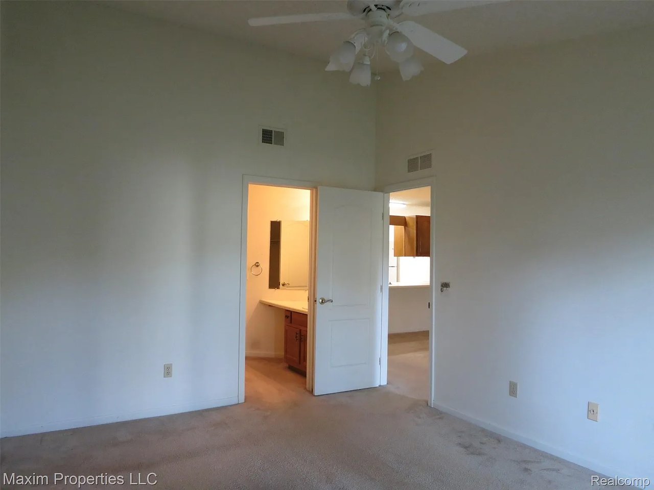 35707 Hunter Avenue 8