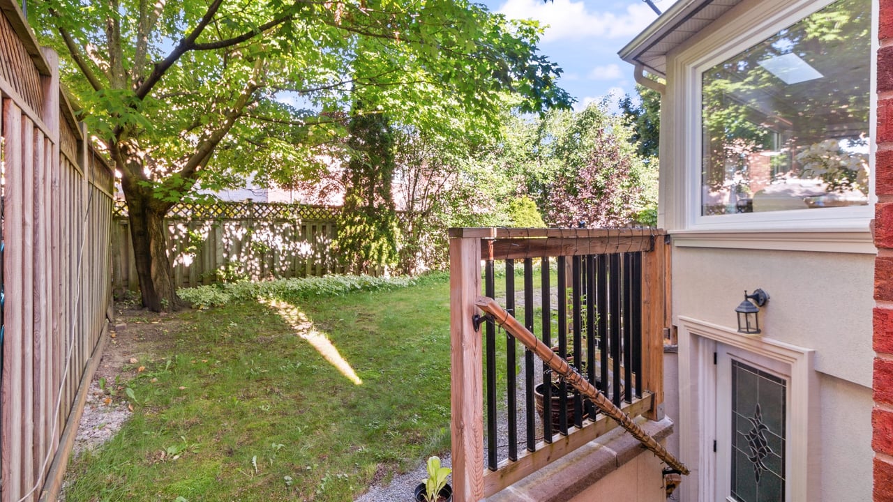 149 Roseborough Crescent