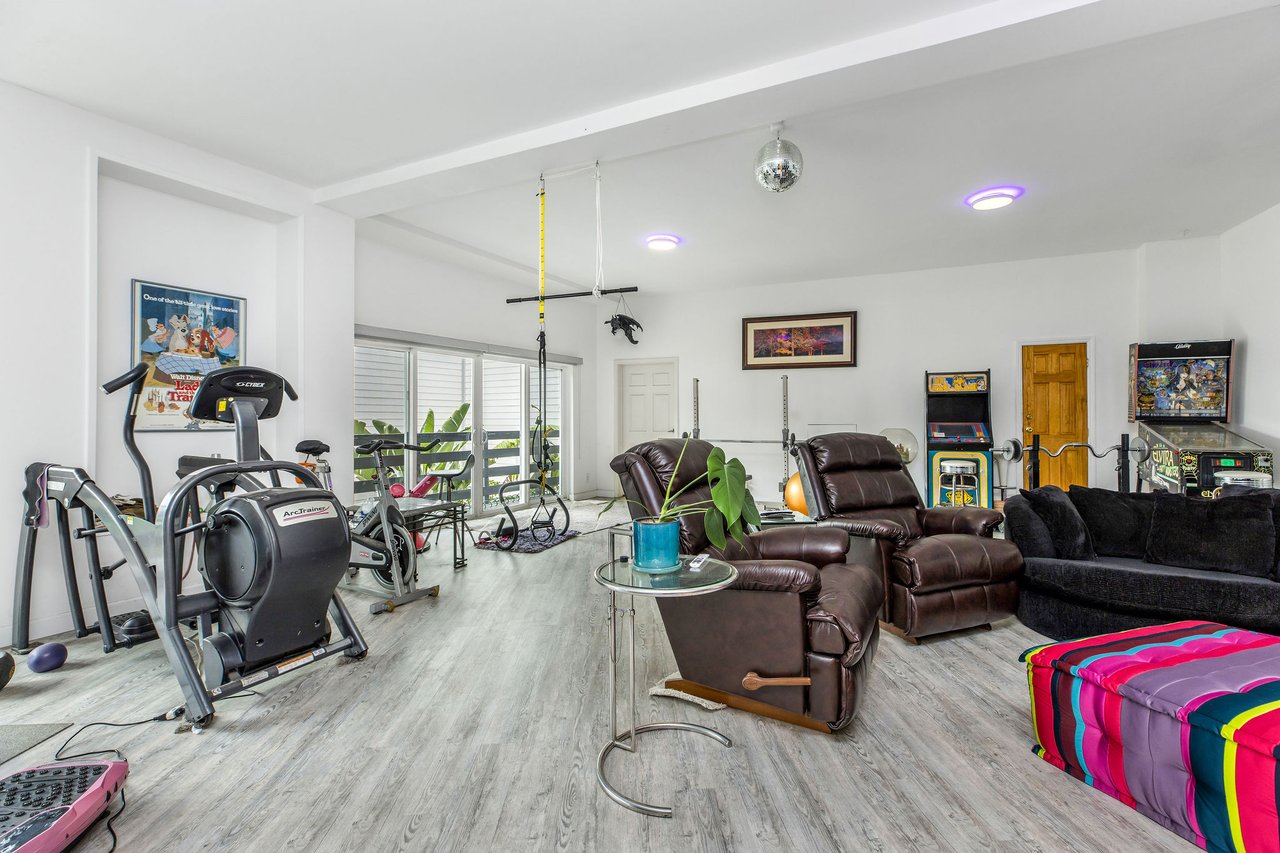 2350 San Marco Dr