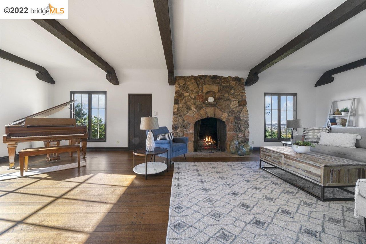 1665 Thousand Oaks Blvd