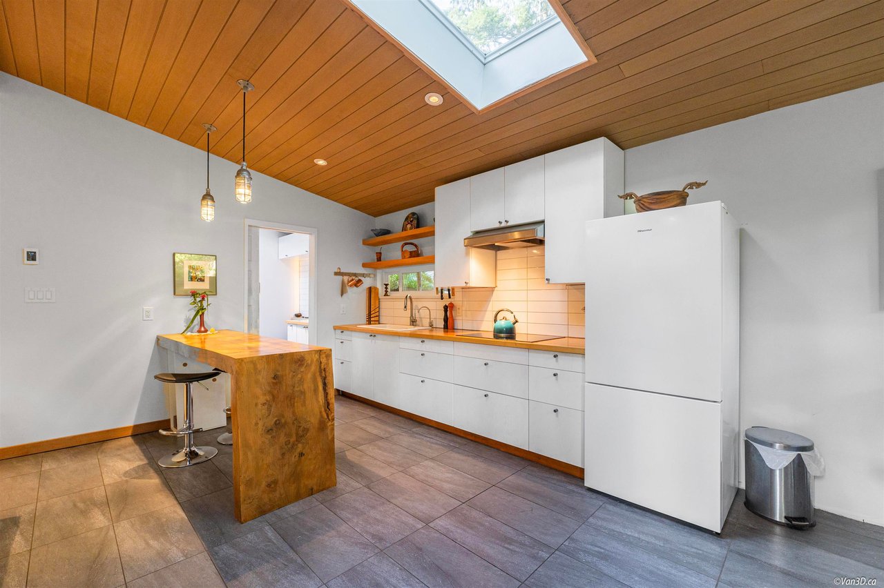 731 Grafton Rd