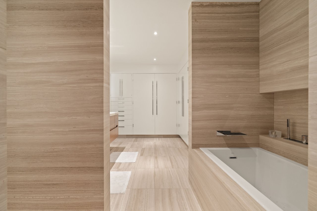 Architect Saul Zaik Designed Northwest Regional Modern Masterpiece 