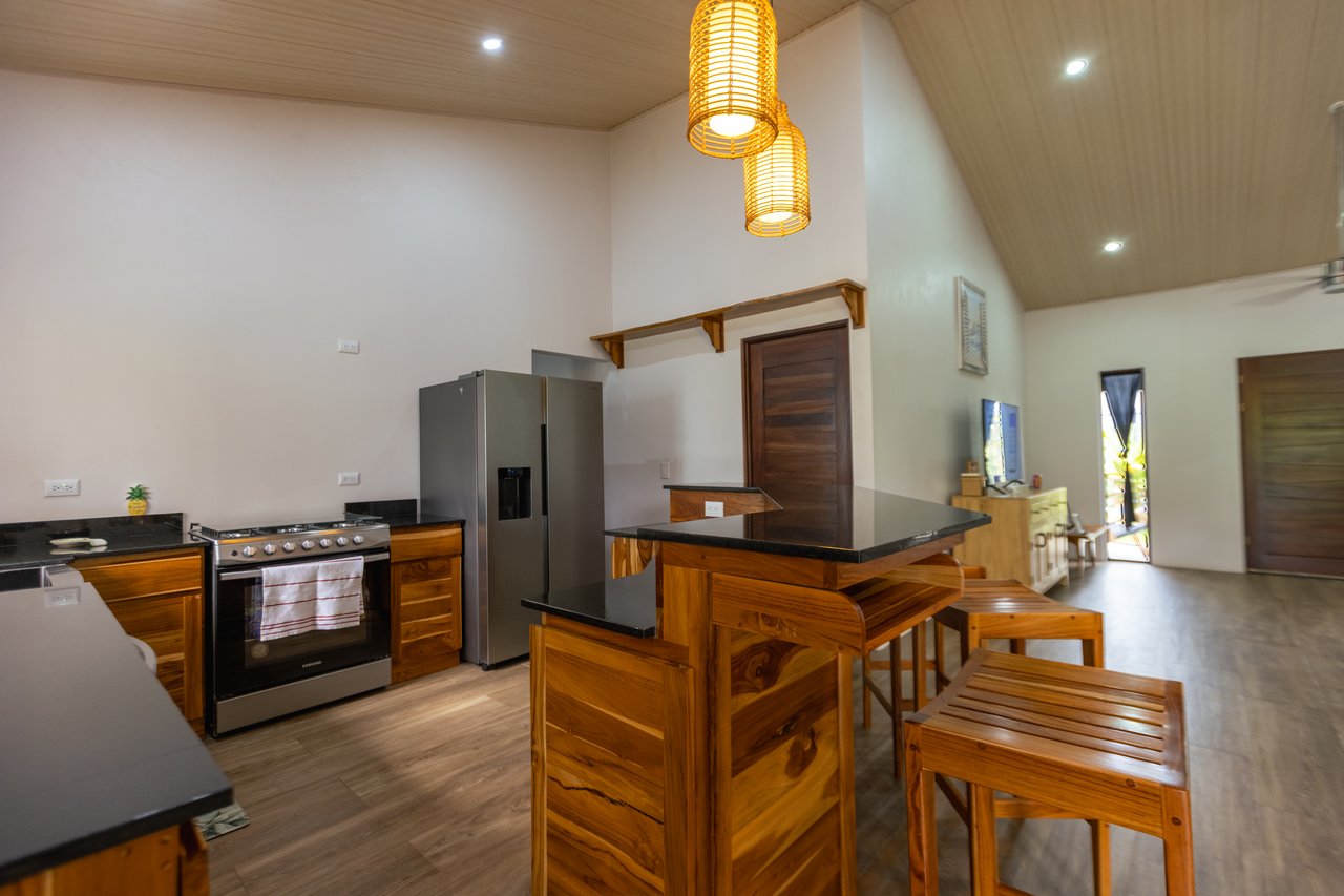 Turnkey Modern Home Near Quepos Marina – Move-In Ready! 2BDR&2BATHS