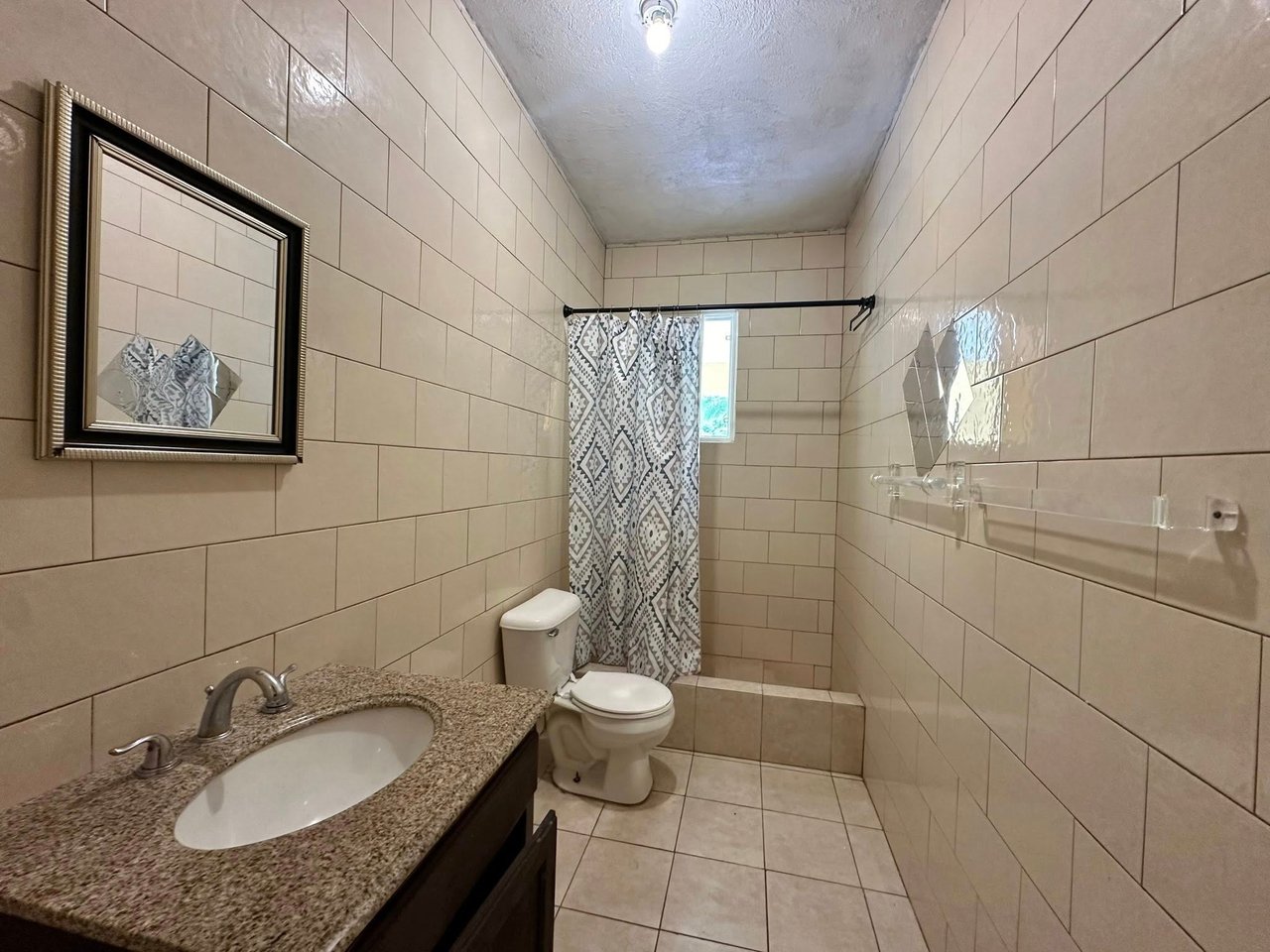 1085 Greenland 2 Bedroom Apartment