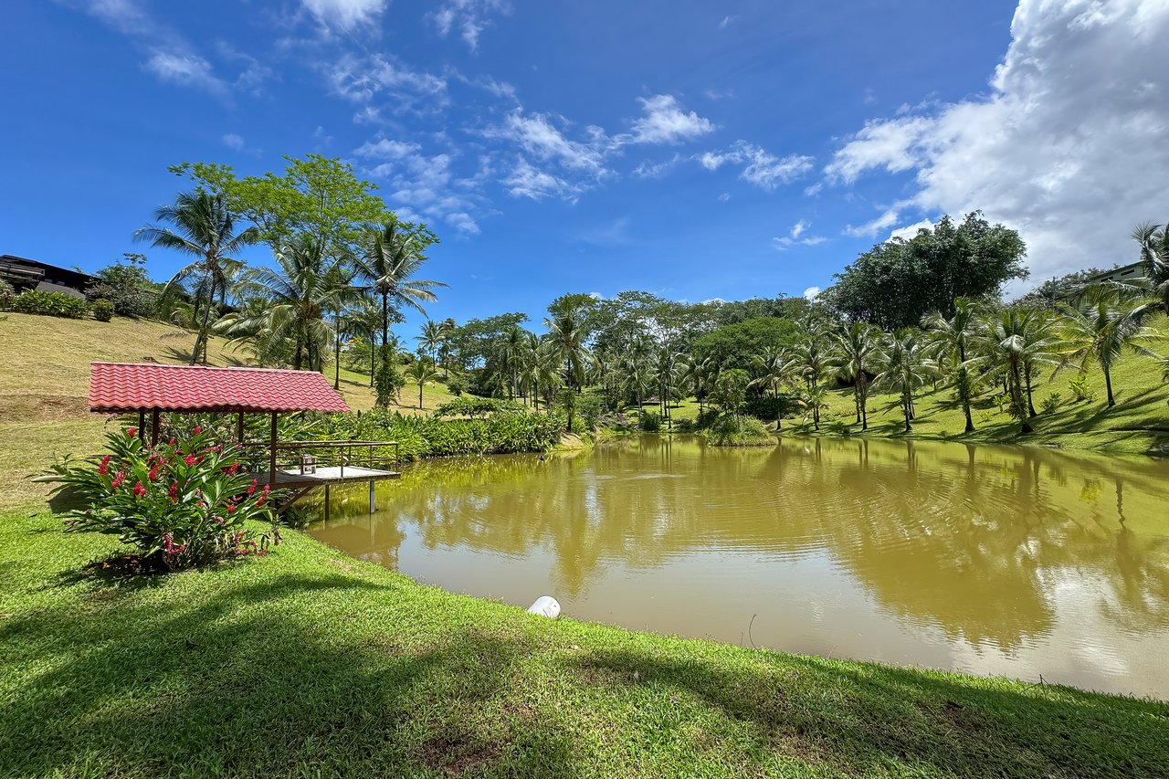Casa Del Lago With Guest Apartment 