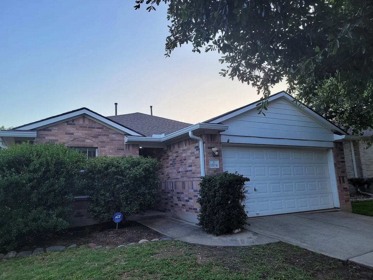 11704 Dunblane Way