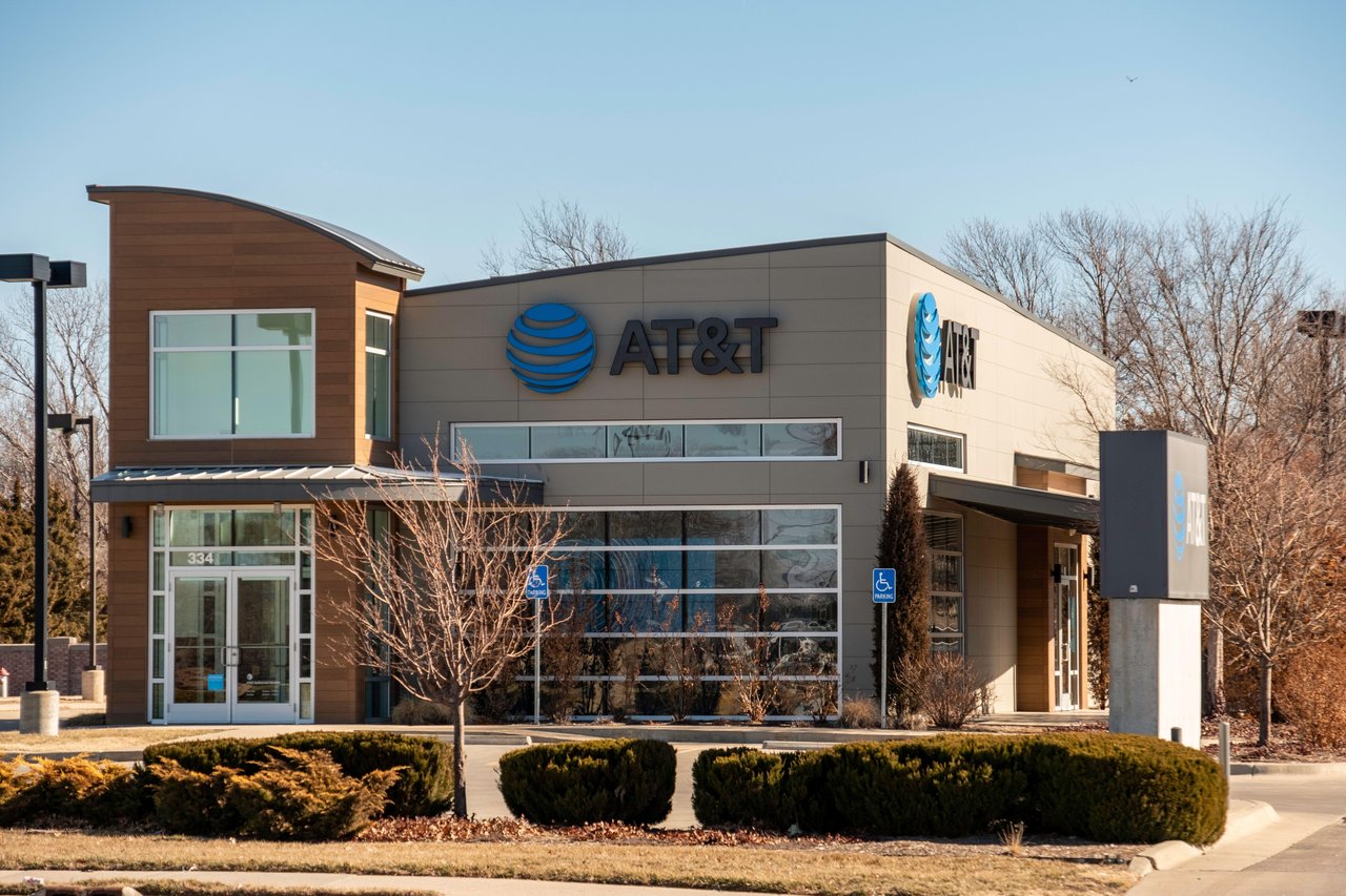 AT&T Service Facility