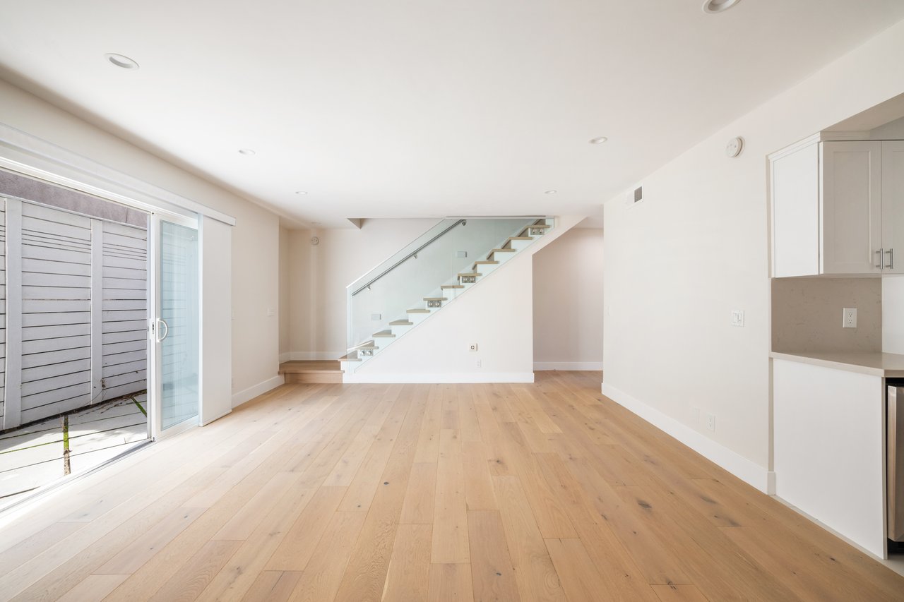 1329 Harvard St Unit: 3