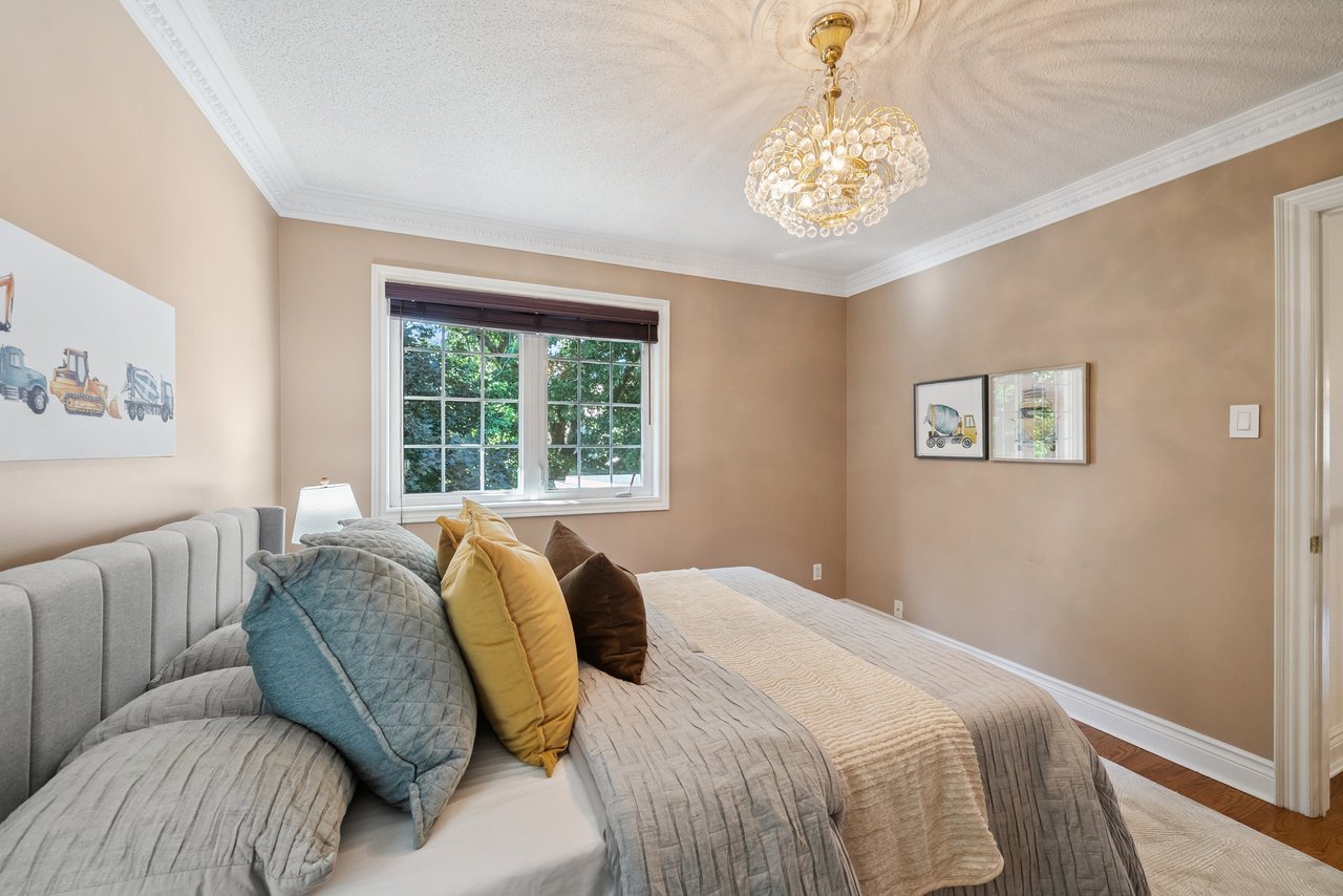 140 Reeve Dr