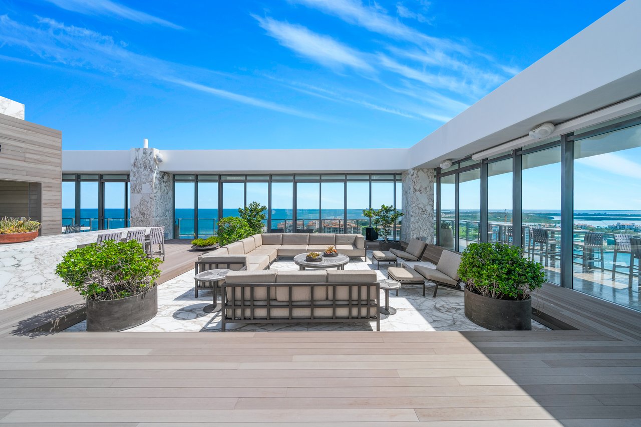 Apogee Penthouse