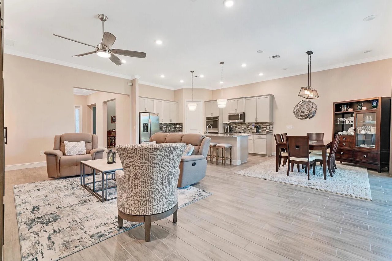 4724 SW Briarwood Ct