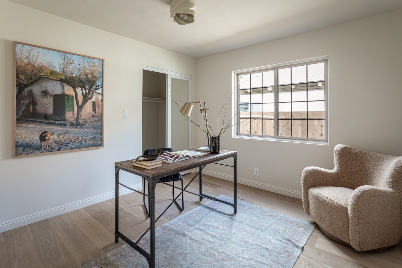 2453 Oak St, Santa Monica