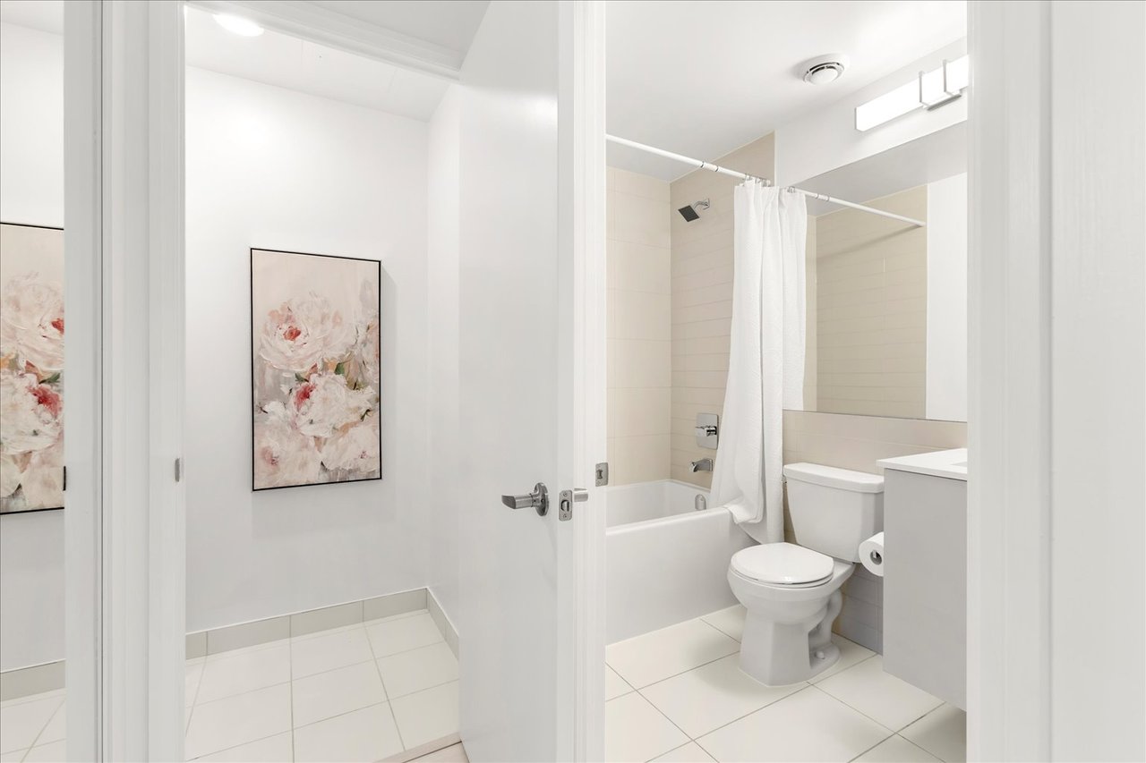 #1009-10 Gibbs Road 