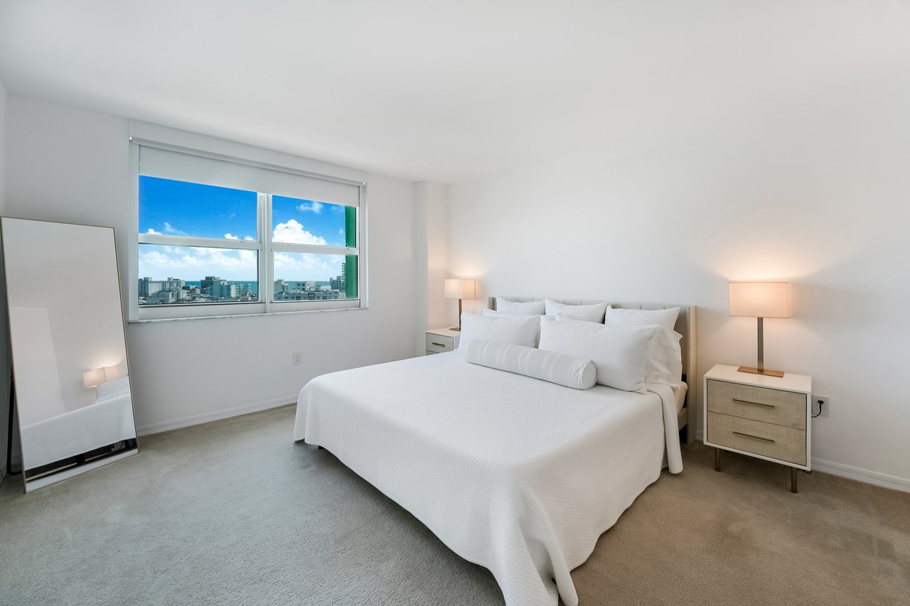 Yacht Club at Portofino Condo for Sale | Unit 1209 | South of Fifth