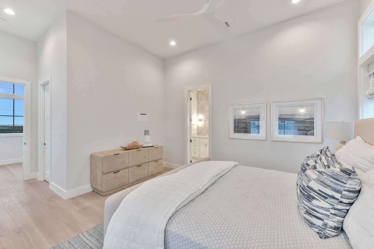 Barefoot Lane, 3476 Sq. Ft.