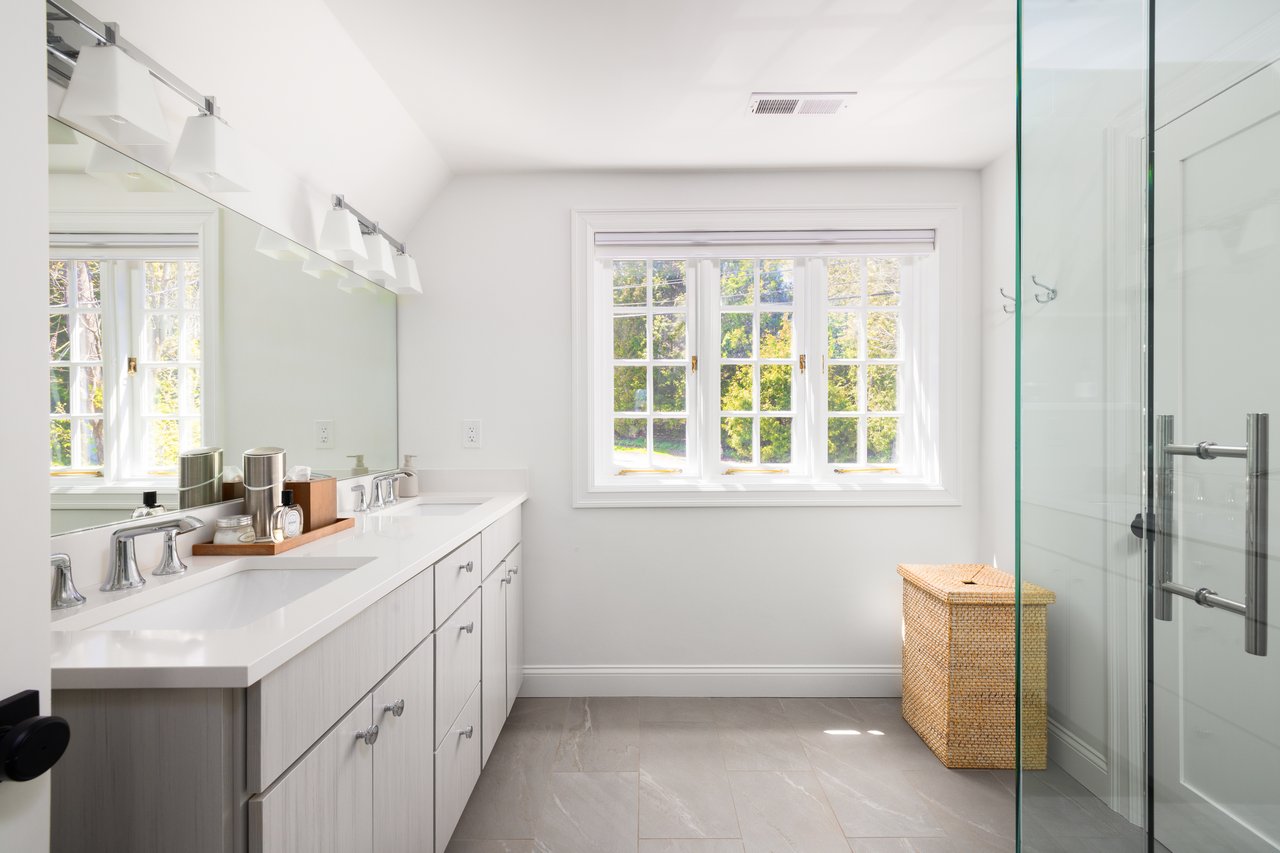 124 Chestnut Hill Rd