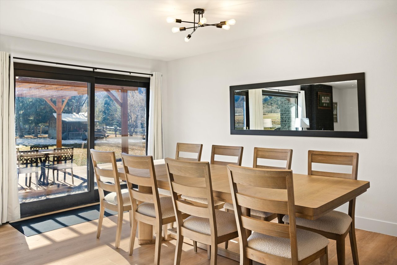 Beautifully Remodeled Home in the Heart of the Valley
