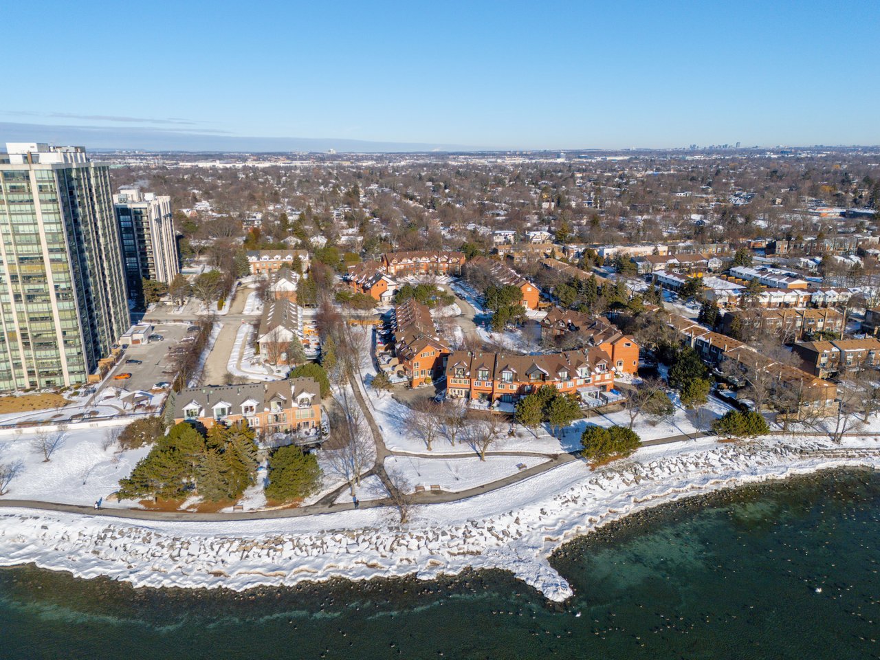 63 Tradewind Drive, Oakville