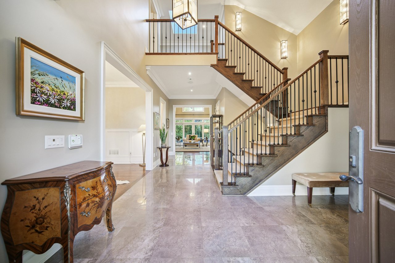Show-stopping luxury in the heart of Southwest Oakville